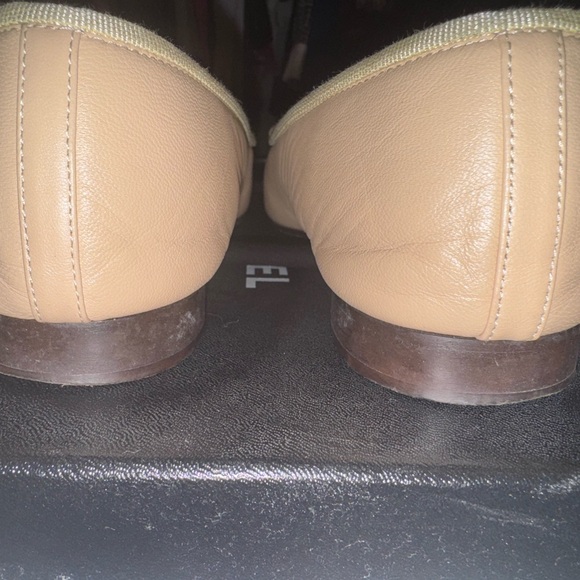 CHANEL Two-Tone Beige and Black Flats - Picture 5 of 6